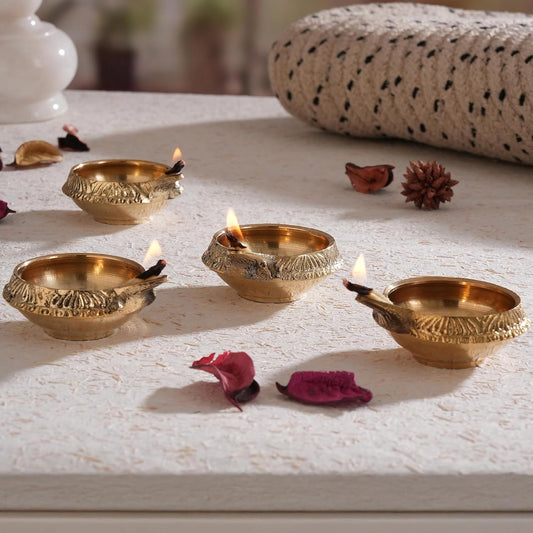 Brass Diya for Puja – Set of 2 Pital Kuber Deep Vilakku for Daily/Festive Worship, Home Temple Decoration, Diwali, Housewarming, Wedding & Spiritual Return Gift.